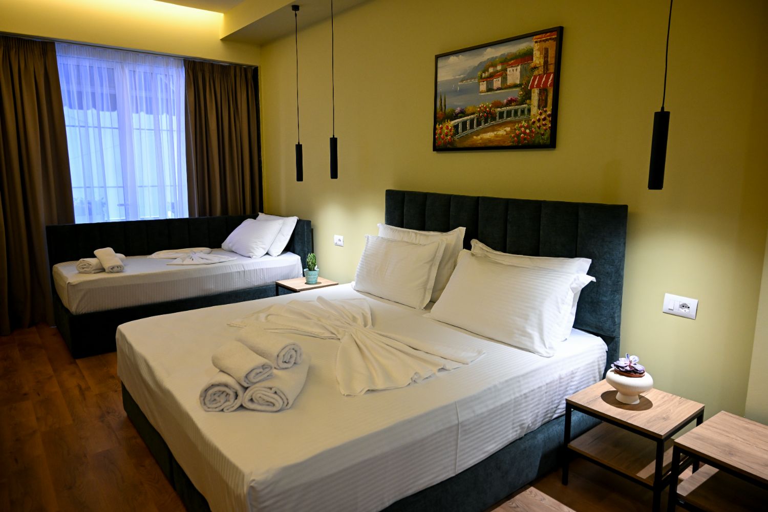 quadruple room